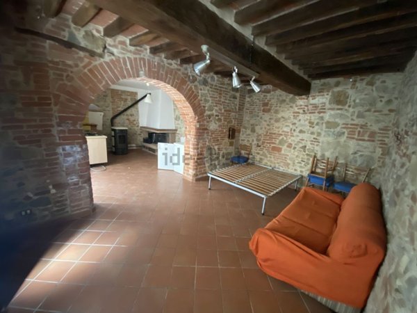 casa indipendente in vendita a Castiglione del Lago