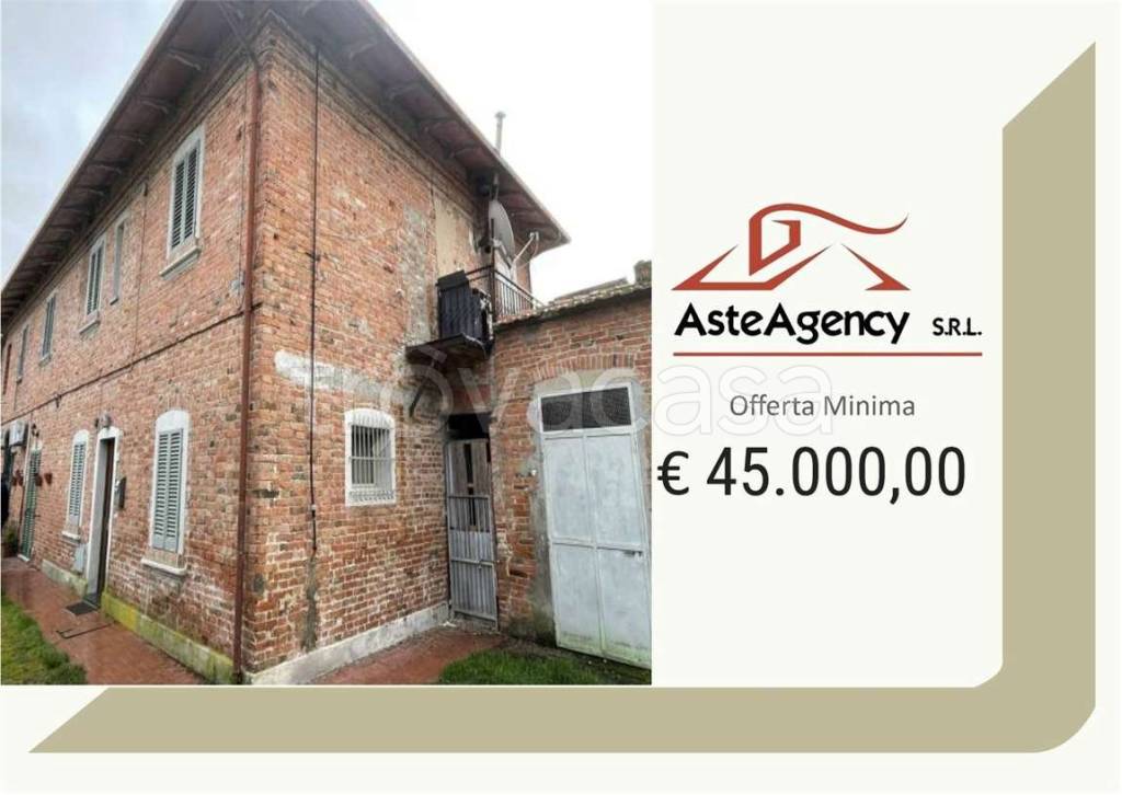 casa indipendente in vendita a Castiglione del Lago in zona Piana