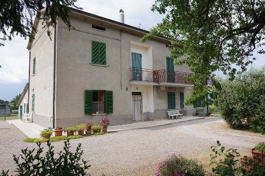 casa indipendente in vendita a Castiglione del Lago