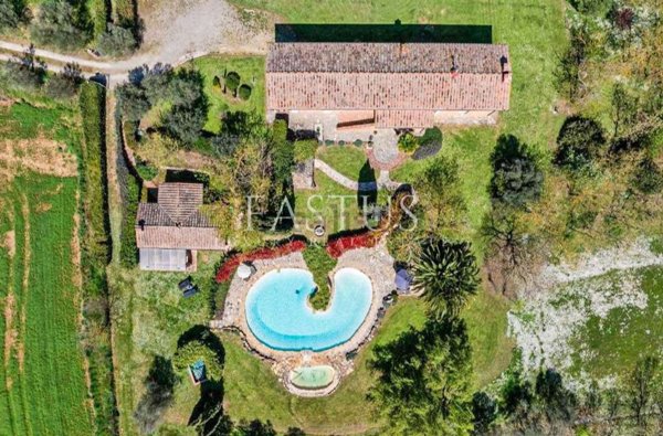 casale in vendita a Castiglione del Lago