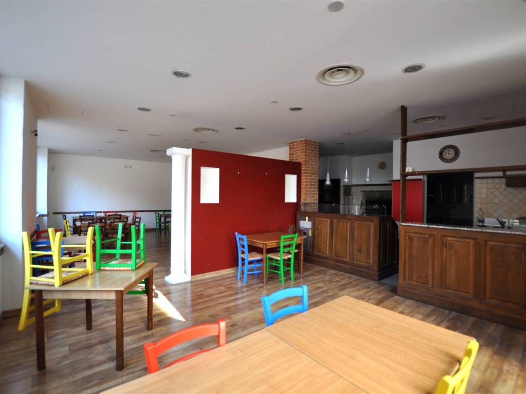 negozio in vendita a Castiglione del Lago