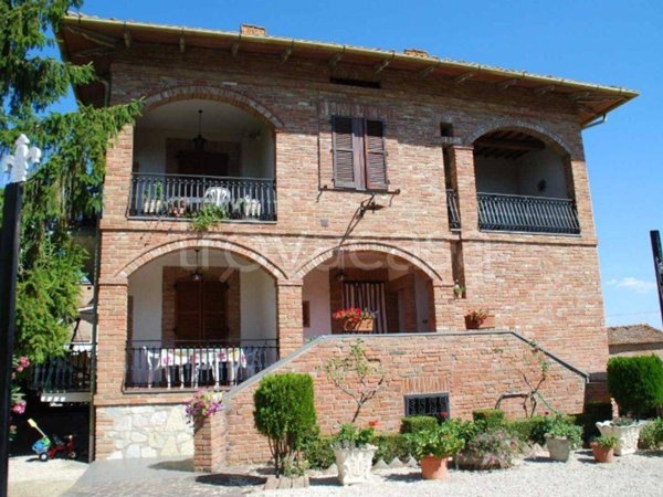 appartamento in vendita a Castiglione del Lago in zona Porto