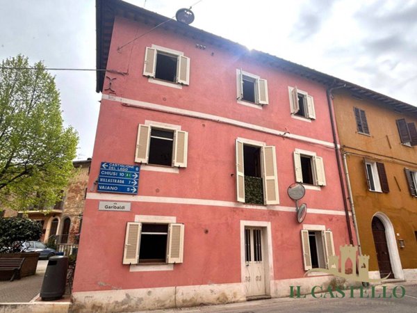 casa indipendente in vendita a Castiglione del Lago in zona Gioiella
