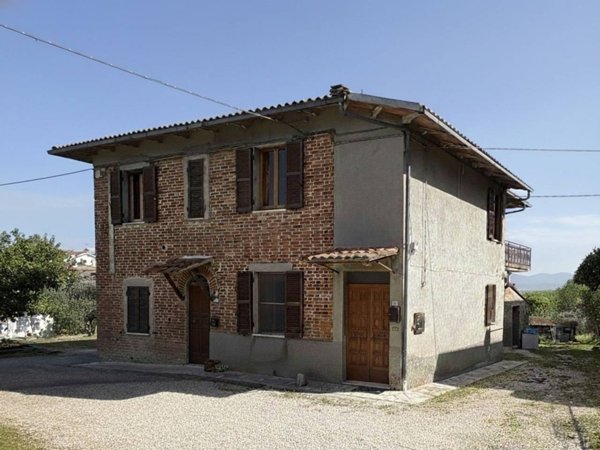 casa indipendente in vendita a Castiglione del Lago in zona Petrignano del Lago