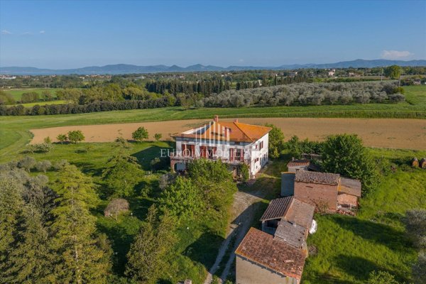 casa indipendente in vendita a Castiglione del Lago
