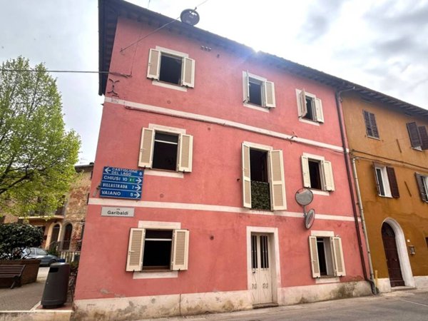casa indipendente in vendita a Castiglione del Lago in zona Gioiella