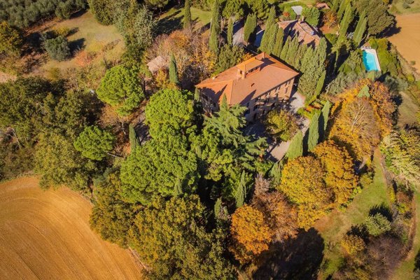 casa indipendente in vendita a Castiglione del Lago
