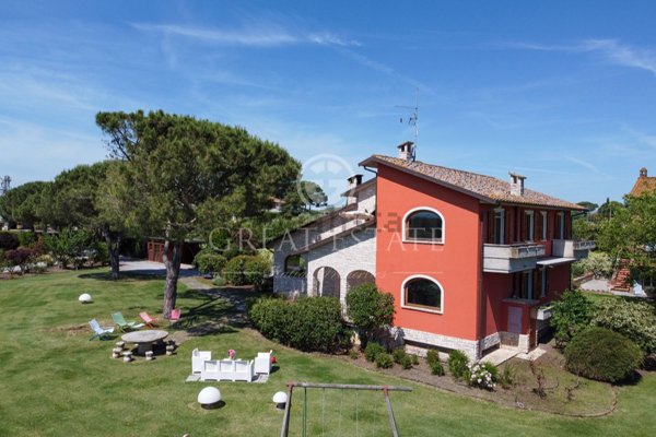 casa indipendente in vendita a Castiglione del Lago