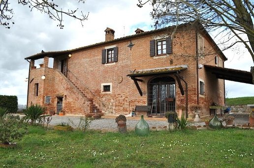 casale in vendita a Castiglione del Lago
