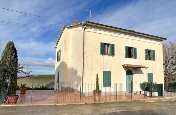 appartamento in vendita a Castiglione del Lago in zona Casamaggiore