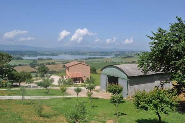 appartamento in vendita a Castiglione del Lago in zona Casamaggiore