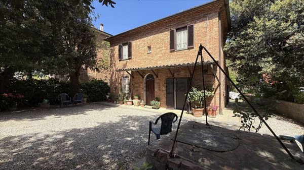 casale in vendita a Castiglione del Lago
