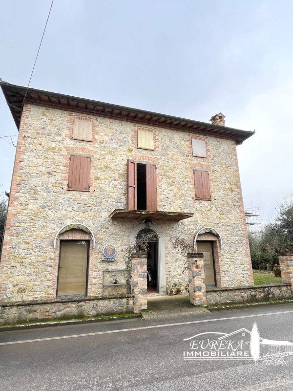casa indipendente in vendita a Castiglione del Lago