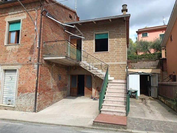 casa semindipendente in vendita a Castiglione del Lago