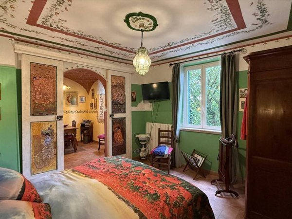 casa indipendente in vendita a Castiglione del Lago in zona Gioiella