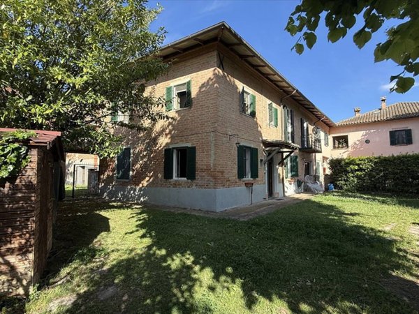 casa indipendente in vendita a Castiglione del Lago in zona Gioiella