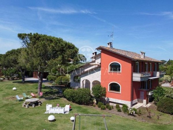 casa indipendente in vendita a Castiglione del Lago
