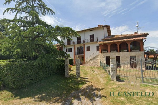 casa indipendente in vendita a Castiglione del Lago in zona Casamaggiore