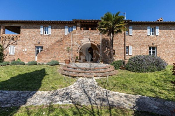 casa indipendente in vendita a Castiglione del Lago in zona Petrignano del Lago