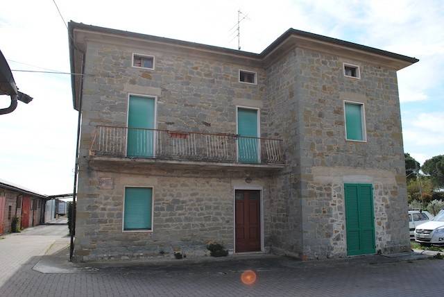 casa indipendente in vendita a Castiglione del Lago