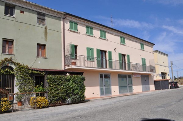 appartamento in vendita a Castiglione del Lago in zona Porto
