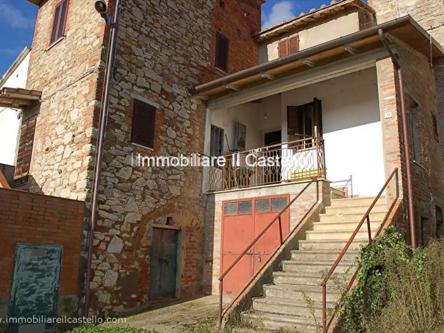 casa indipendente in vendita a Castiglione del Lago