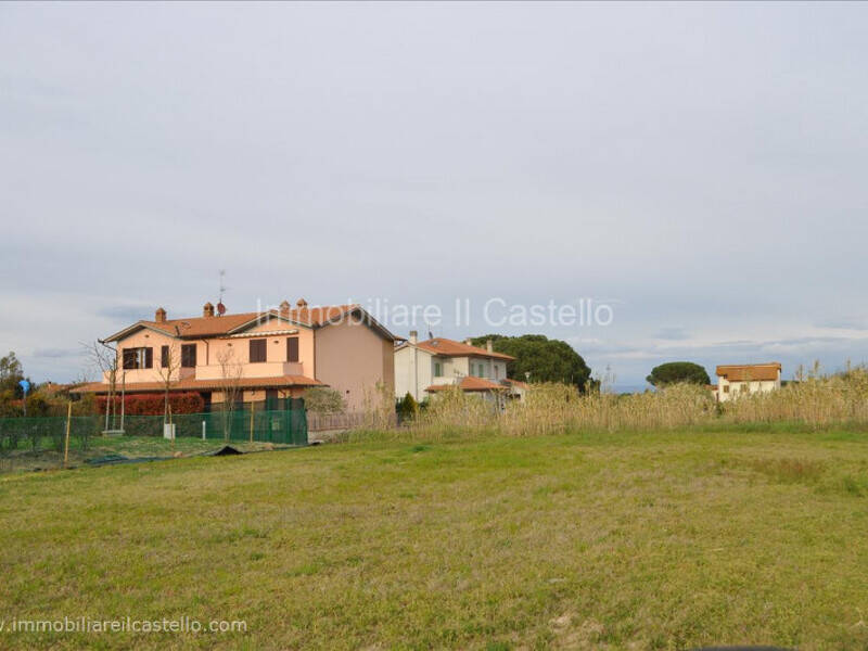 terreno edificabile in vendita a Castiglione del Lago