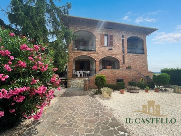 appartamento in vendita a Castiglione del Lago in zona Porto