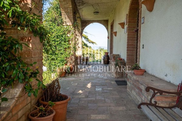 casa indipendente in vendita a Castiglione del Lago
