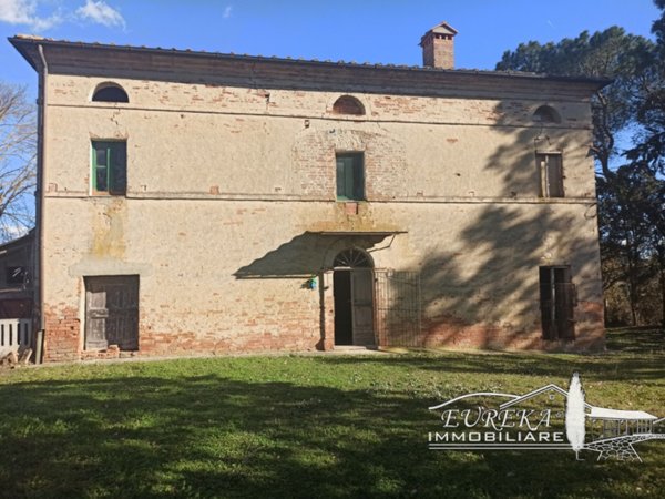 casa indipendente in vendita a Castiglione del Lago