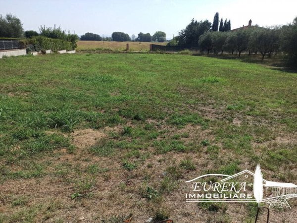 terreno edificabile in vendita a Castiglione del Lago