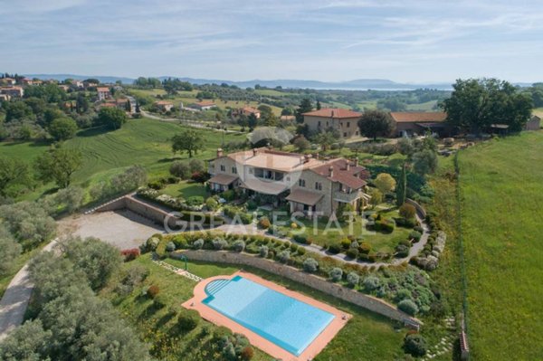 appartamento in vendita a Castiglione del Lago in zona Gioiella
