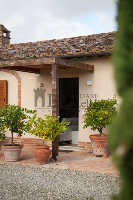 casa indipendente in vendita a Castiglione del Lago in zona Villastrada