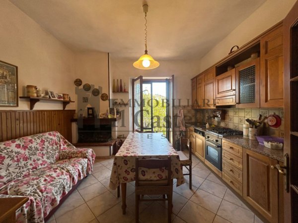 casa indipendente in vendita a Castiglione del Lago in zona Panicarola