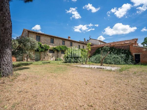 casa indipendente in vendita a Castiglione del Lago