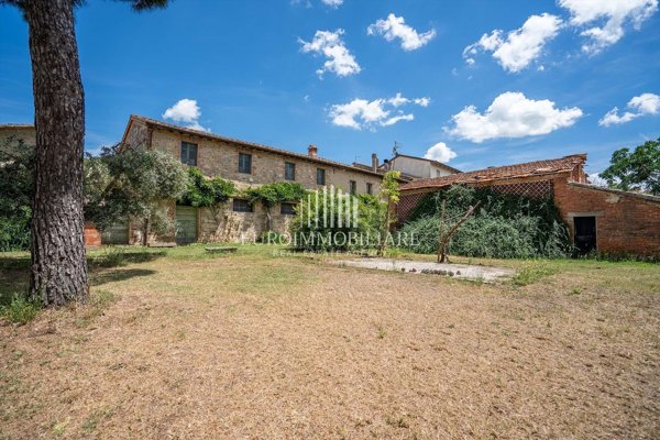 casa indipendente in vendita a Castiglione del Lago
