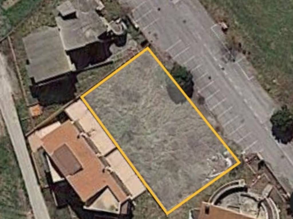 terreno edificabile in vendita a Castiglione del Lago in zona Macchie