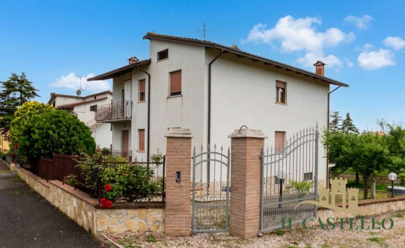 appartamento in vendita a Castiglione del Lago in zona Macchie