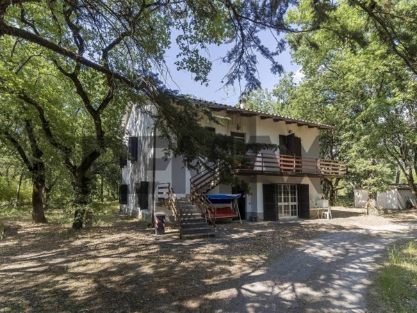 casa indipendente in vendita a Castiglione del Lago