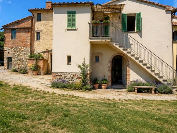 casa indipendente in vendita a Castiglione del Lago in zona Panicarola
