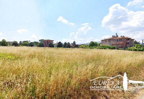 terreno edificabile in vendita a Castiglione del Lago in zona Macchie