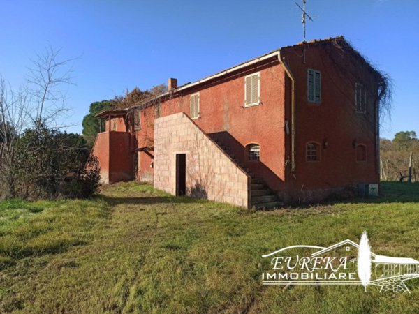 terreno edificabile in vendita a Castiglione del Lago in zona Piana