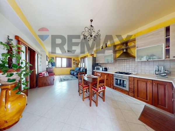 casa indipendente in vendita a Castiglione del Lago in zona Panicarola