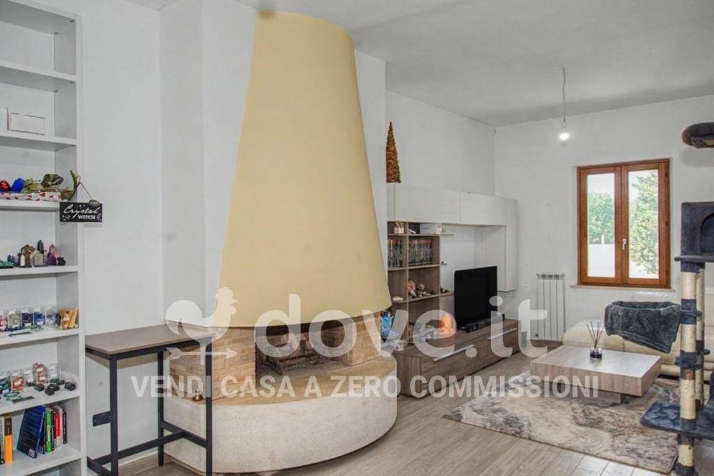 casa indipendente in vendita a Castiglione del Lago