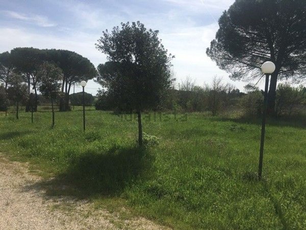 casa indipendente in vendita a Castiglione del Lago