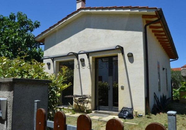casa indipendente in vendita a Castiglione del Lago in zona Panicarola