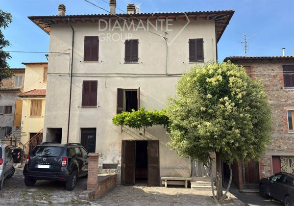 casa semindipendente in vendita a Castiglione del Lago