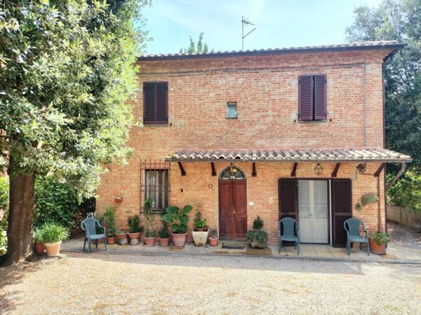 casa indipendente in vendita a Castiglione del Lago