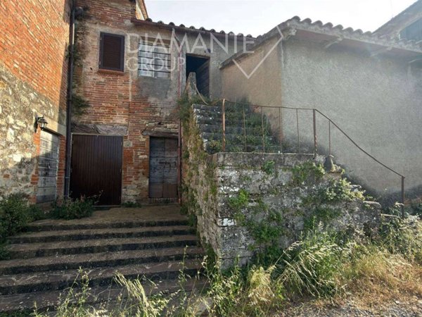 casa indipendente in vendita a Castiglione del Lago