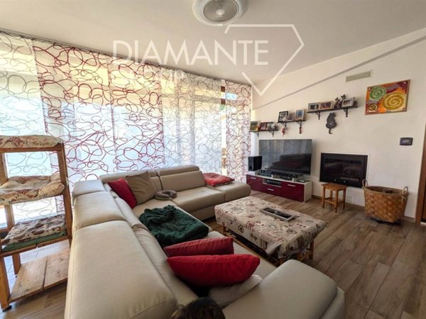 casa indipendente in vendita a Castiglione del Lago